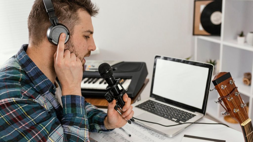 The Ultimate Guide to the Best Online Platforms for Selling Your Music in 2025 The Ultimate Guide to the Best Online Platforms for Selling Your Music in 2025